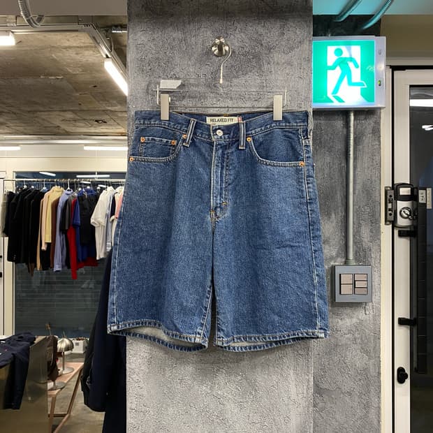 LEVI’S