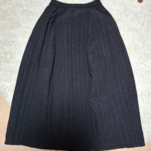 (마지막특가) 잔골덴 누빔 롱스커트 블랙