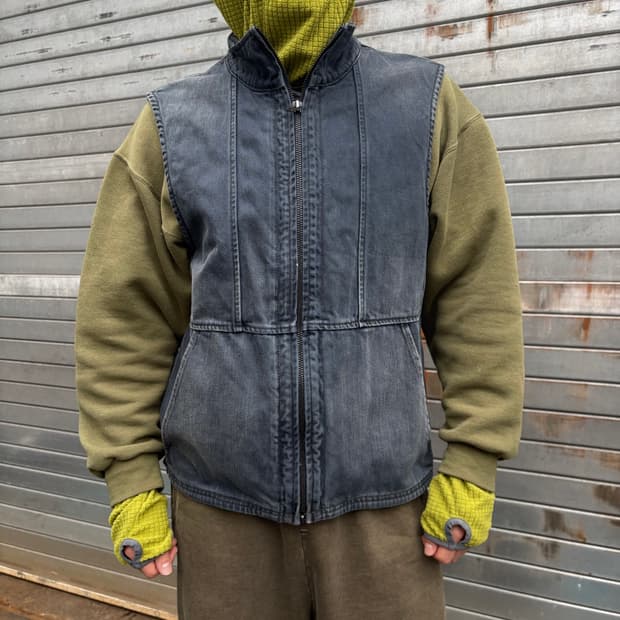 알마니 익스체인지 페이딩 베스트