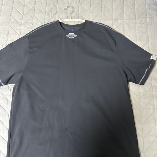 아더에러 반팔 팝니다