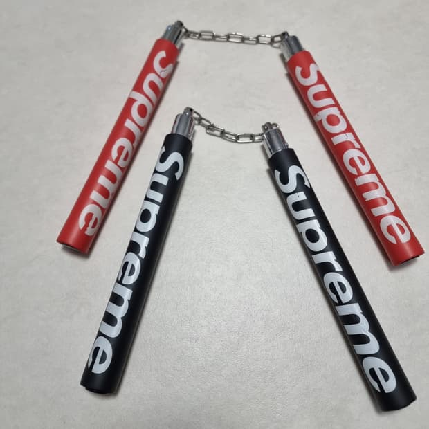 Supreme nunchuck