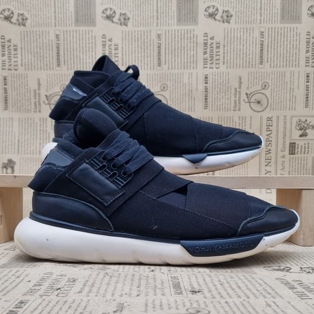 Y-3 요지 야마모토 콰사스니커즈255