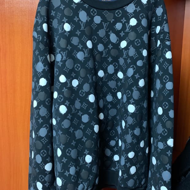 루이비통 쿠사마야요이 모노그램 맨투맨