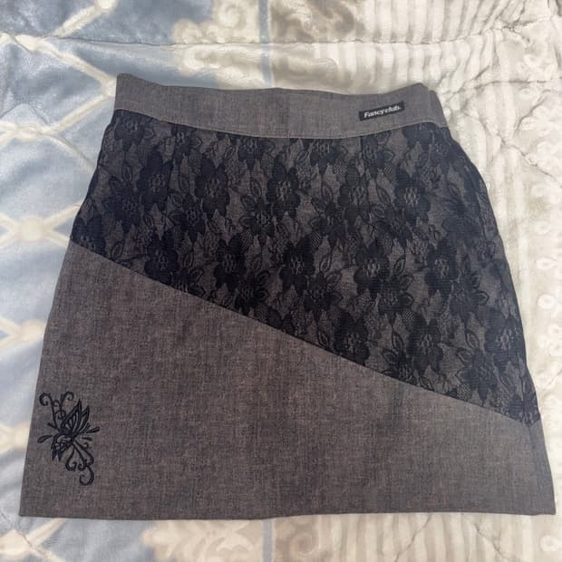 팬시클럽 버터플라이 레이스 미니스커트