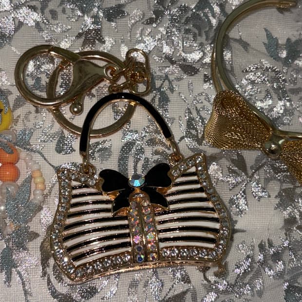 히메갸루 블랙리본가방키링