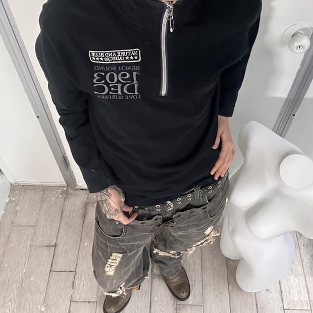 nature and blue half neck long sleeve