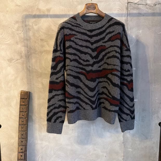 올세인츠 패턴 니트 110