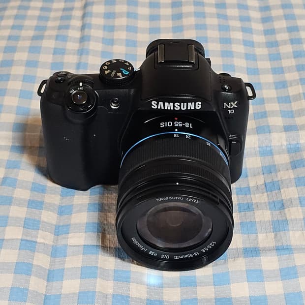 삼성 NX10 미러리스 카메라 18-55mm 렌즈 구성