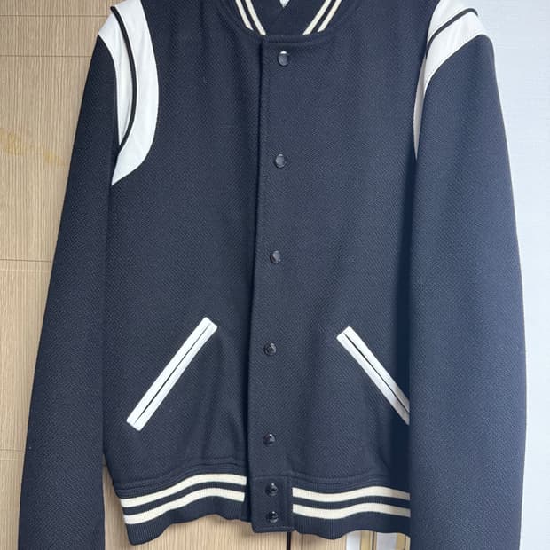 생로랑 테디 자켓 22fw 48사이즈