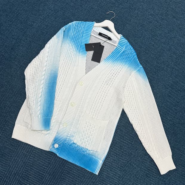 [100] 지오송지오 스프레이 다잉 가디건