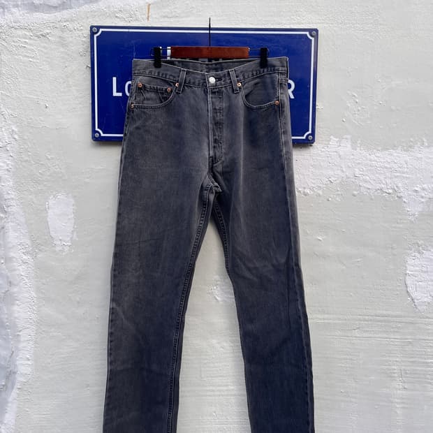 2002년 리바이스 501-0660 페이디드 블랙 데님 (콜롬비아제) (