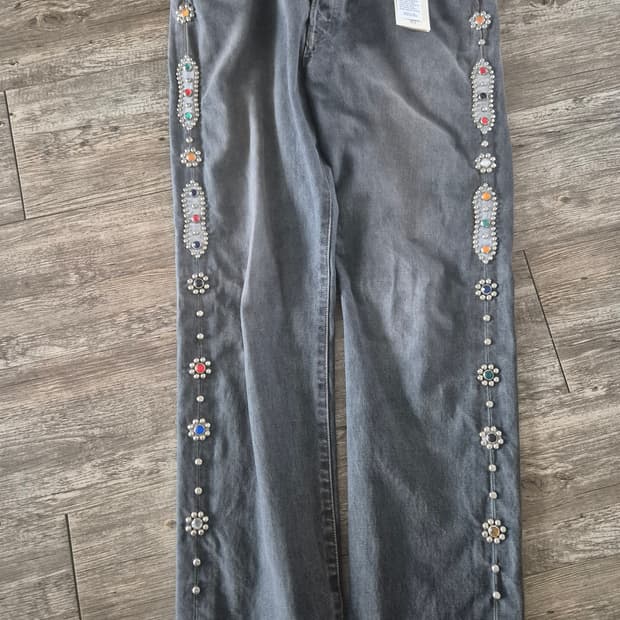 캐피탈 잼스톤 팬츠 흑청 38 사이즈 판매 합니다.