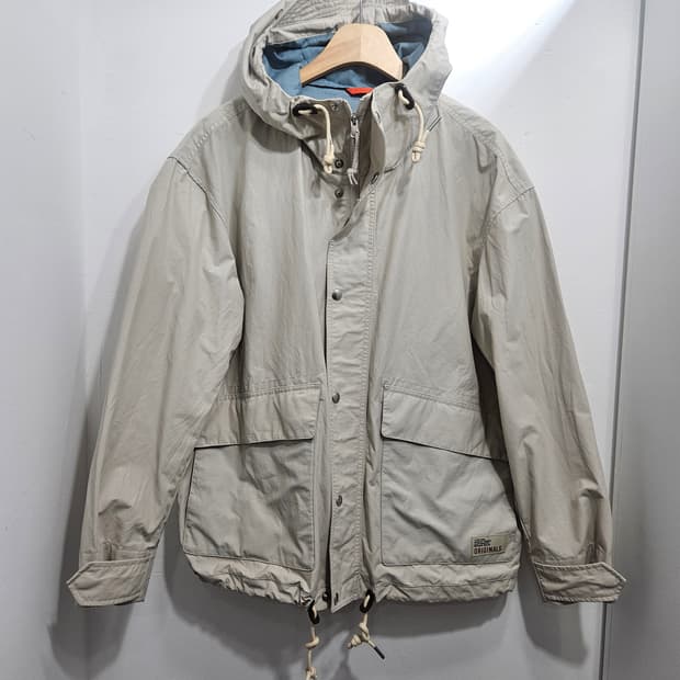 탑텐(TOP10) 후드 야상 점퍼 100