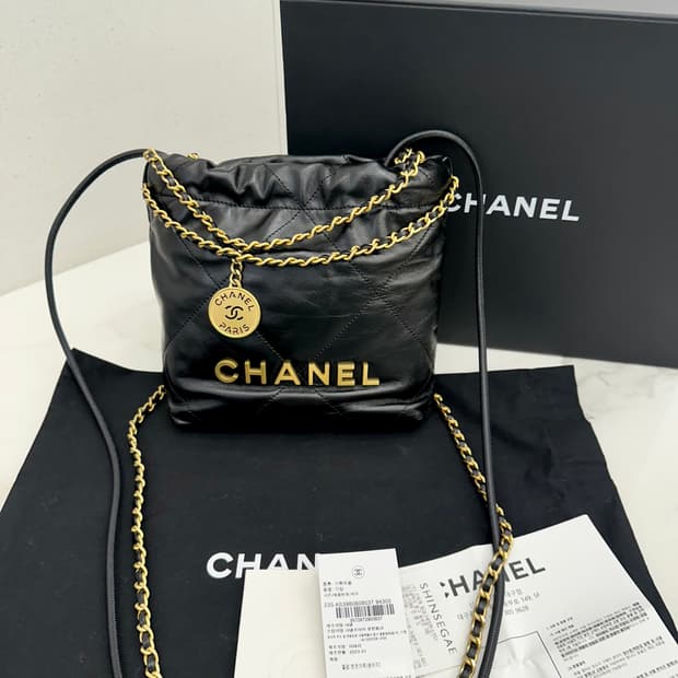 [백화점 풀구성] 정품 샤넬 22백 미니 블랙