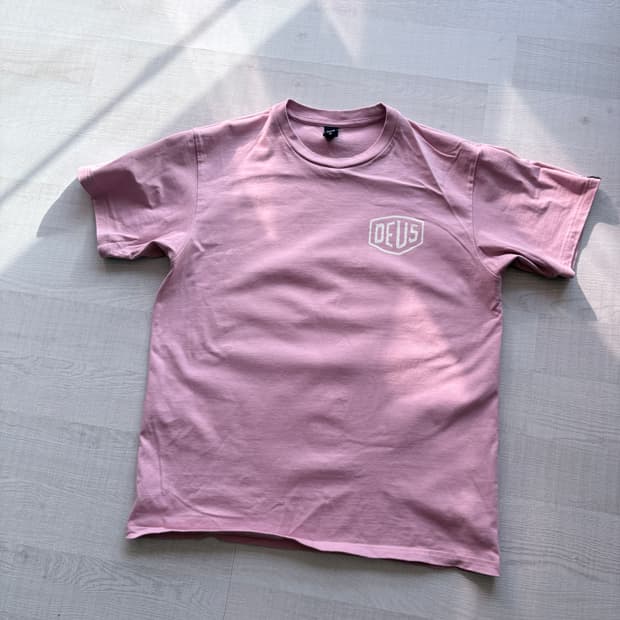 데우스엑스마키나 서울 티셔츠 L