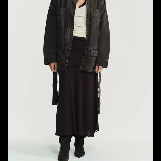 자라 브이넥 티셔츠