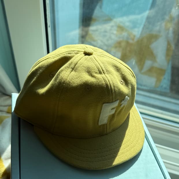 르플레르 캡 노란색