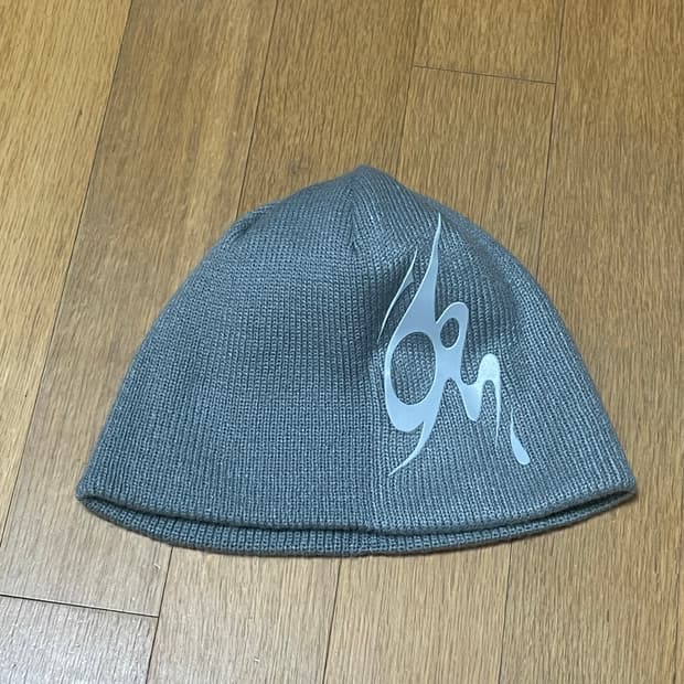 오호스 비니 그레이 팔아요