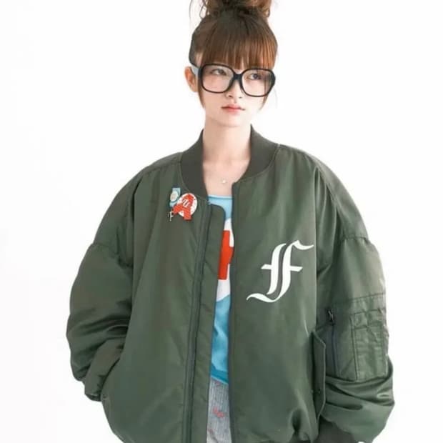 샵페어리 봄버 카키