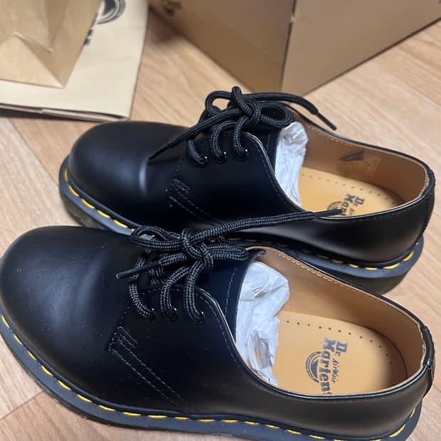 닥터마틴 1461 스무스 220사이즈