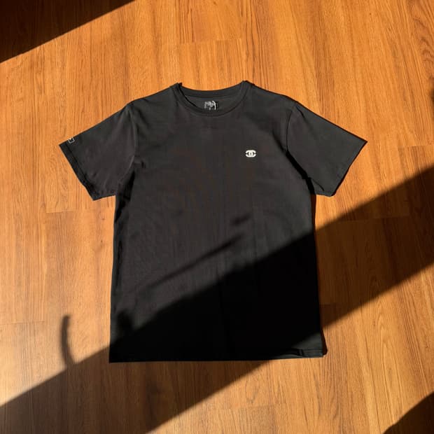 샤넬 UNIFORM 로고 티셔츠