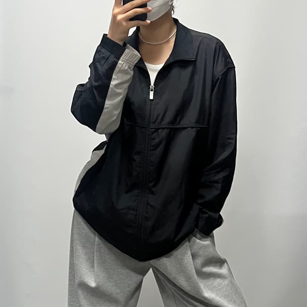 나이키 스우시 배색 바람막이 그레이 블랙 100 [051605]