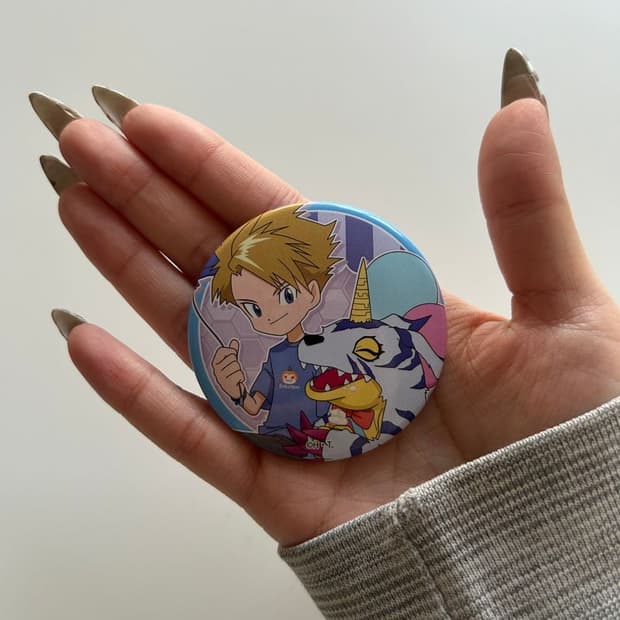 CAN BADGE 디지몬은 배지를 달 수 있습니다