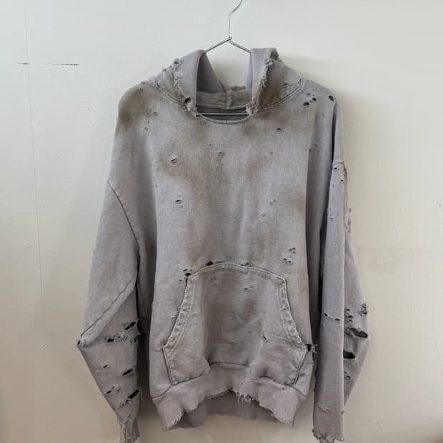 Didier wear destoryed dirty hoodie