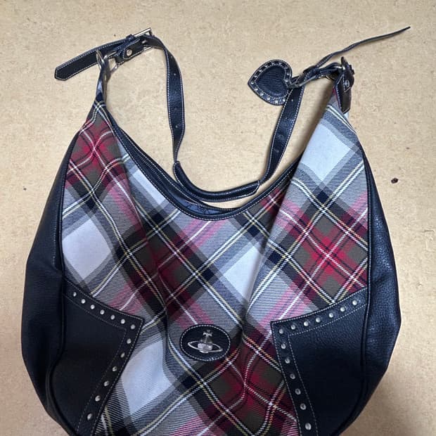 비비안웨스트우드 빈티지 체크 백