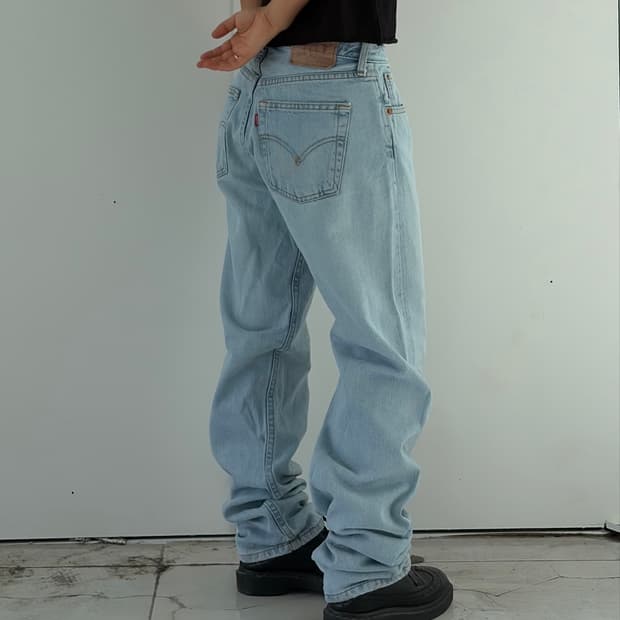 Levi’s 517 라이트 워시 빈티지 부츠컷 데님 팬츠