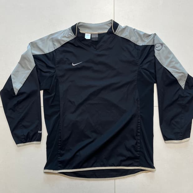 Nike total 90 warmup