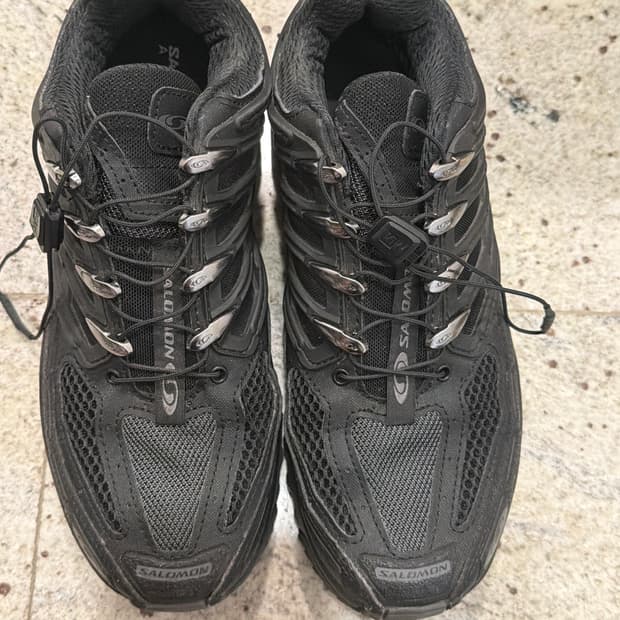 살로몬 운동화 235