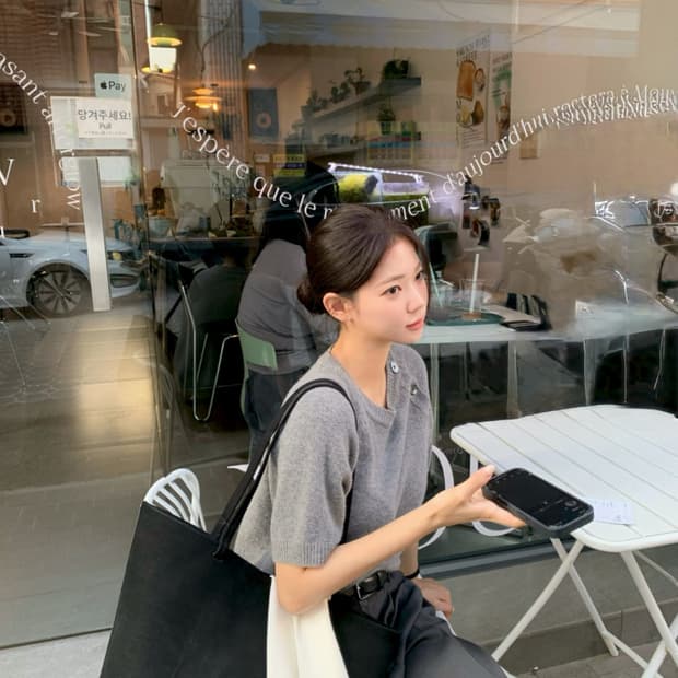 러브미우 니모 캐시미어 버튼 니트, 차콜