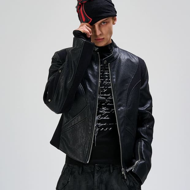 슬림핏 크롭 레더 자켓