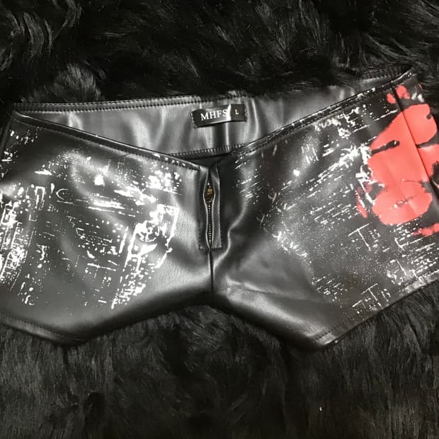 RubyDoll 레더 마이크로쇼츠