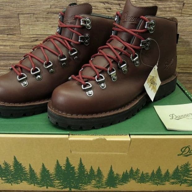 대너 트레일필드 255