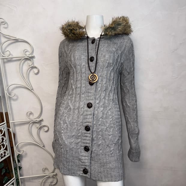 Tommy Hilfiger gray fur trimmed hood ops