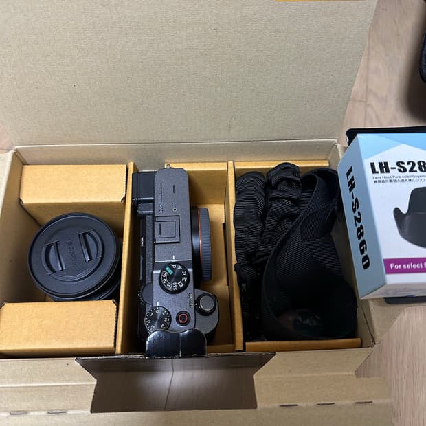 소니 A7C FE 28-60mm