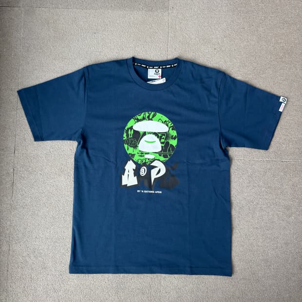 Aape 그래피티 로고 티셔츠 새제품