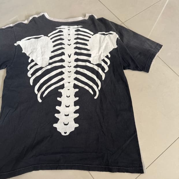 BACK BONE TEE 백 본 티