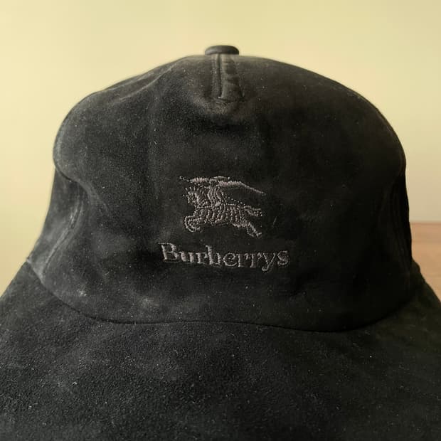 90’s 버버리 빈티지 여자 스웨이드 모자