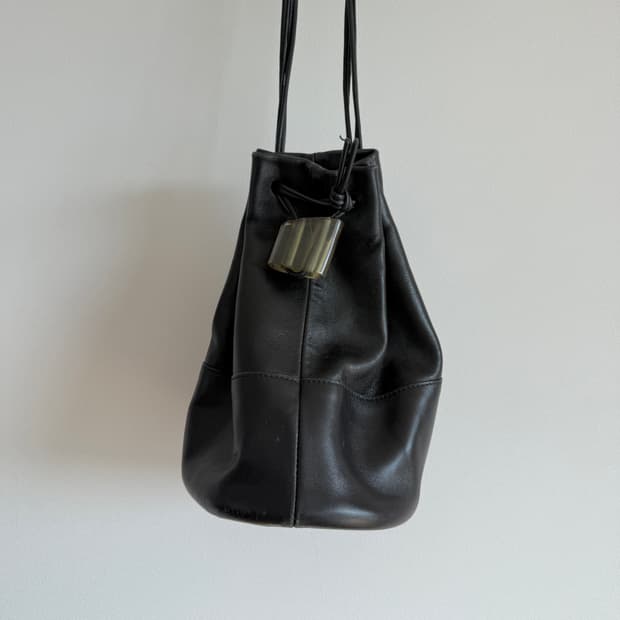 아카이브앱크(Archivepke) 레더 복조리백