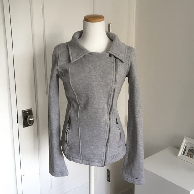 타미힐피거 사선 지퍼 집업 자켓