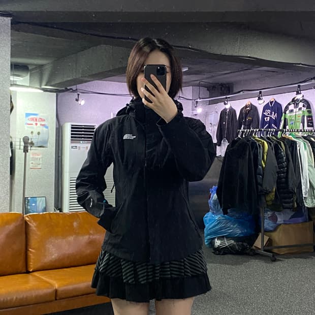 노스페이스 블랙 바람막이 B2783