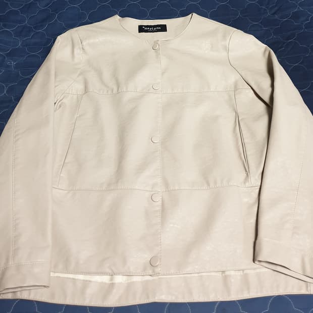 헤이린 뉴욕 카라리스 크롭 페이크 레더자켓 크림 (F)