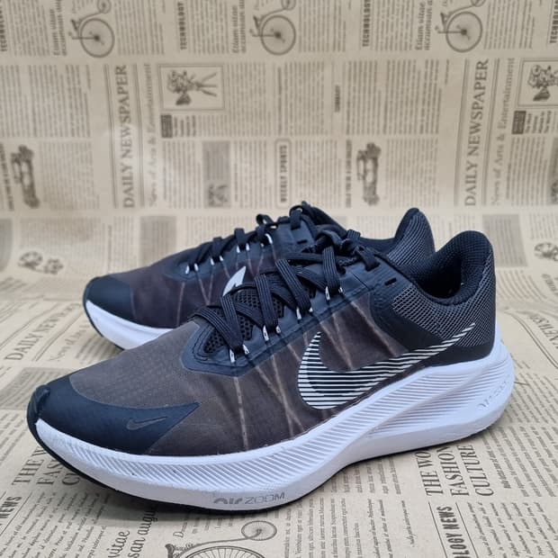 나이키 줌 윈플로8 여성운동화230 