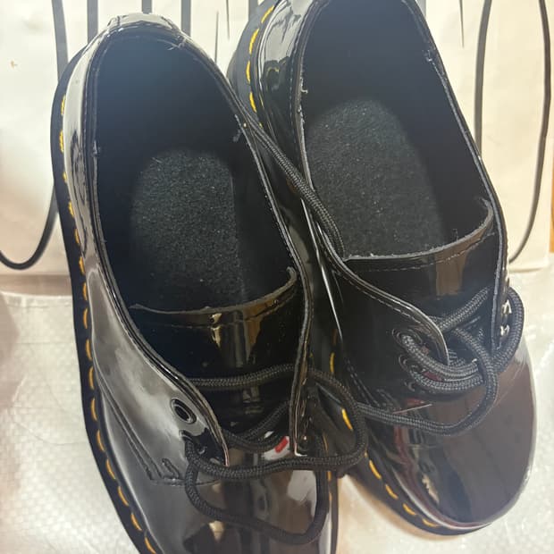 닥터마틴 페이턴트 블랙 1461. 240