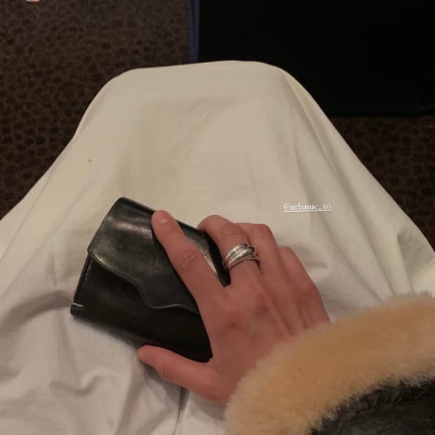 얼바닉30 일부세토 piega 지갑 블랙