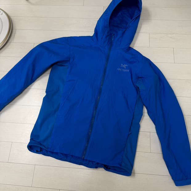 아크테릭스 아톰 lt M 사이즈  