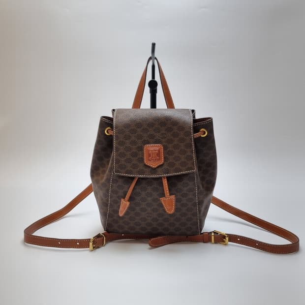 셀린느 CELINE 마카담 백팩 미니 (최상급, 희소사이즈)